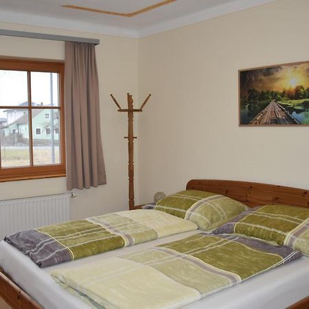 Biohof Weissensteiner Apartman Ullrichs Kültér fotó