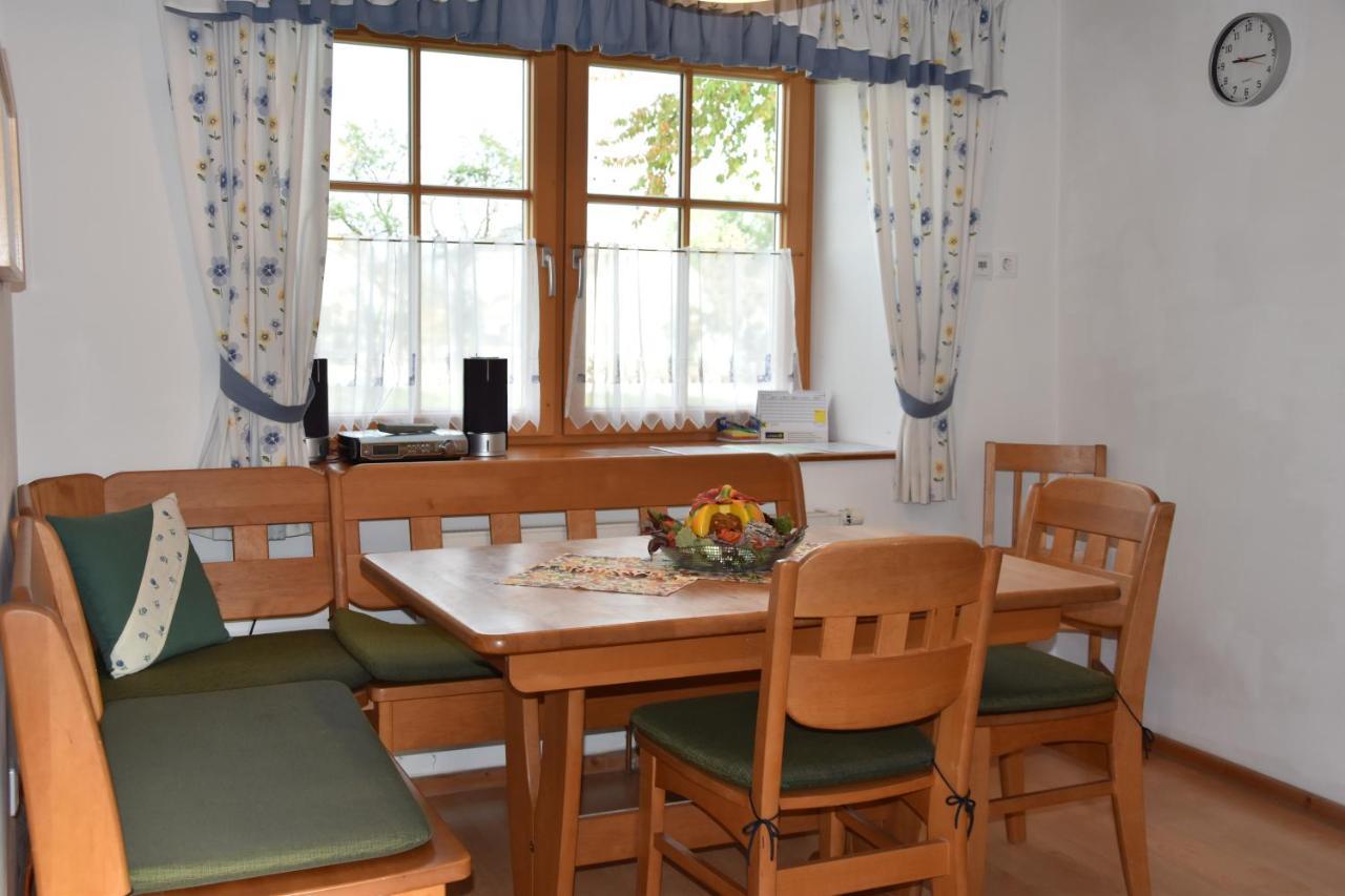 Biohof Weissensteiner Apartman Ullrichs Kültér fotó