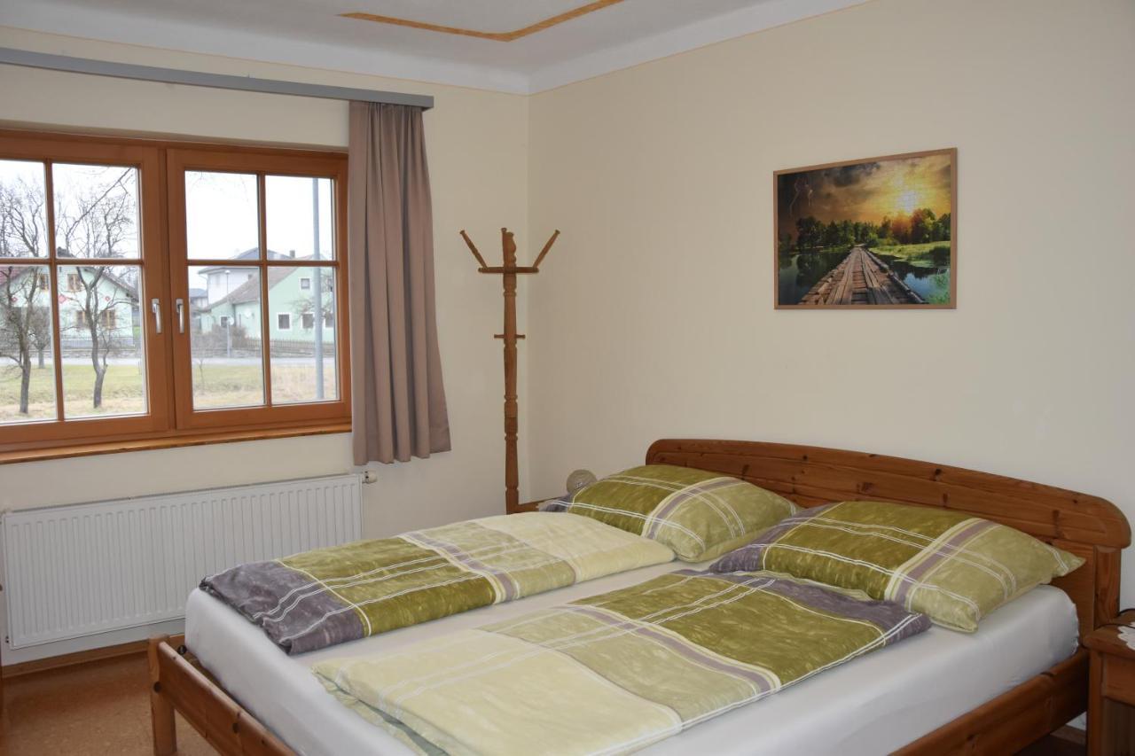 Biohof Weissensteiner Apartman Ullrichs Kültér fotó